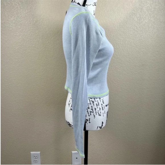 Wild Fable women top blue long sleeve crop top - Picture 6 of 9